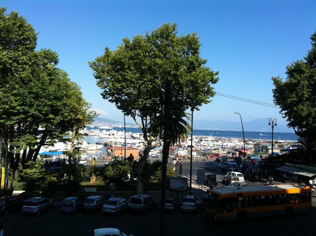 Mergellina Resort Napoli Esterno foto
