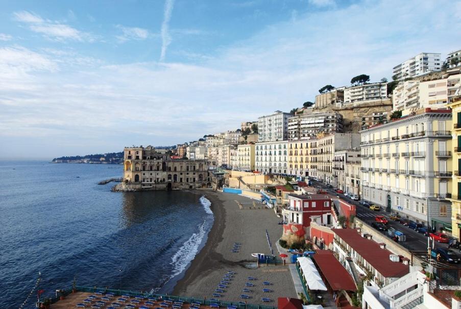 Mergellina Resort Napoli Esterno foto